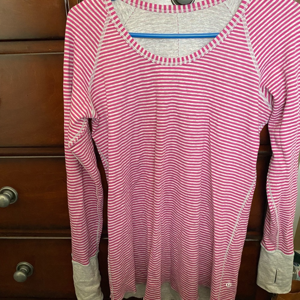 Lululemon Reversible Top SOLD.